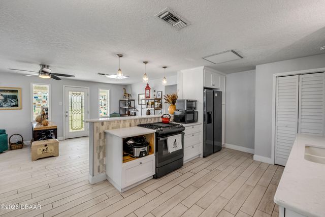 113 E Pine Bluff Street, Edgewater, FL 32132