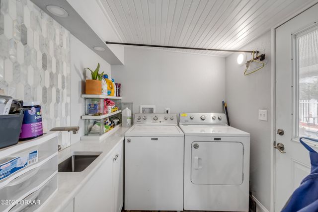 113 E Pine Bluff Street, Edgewater, FL 32132