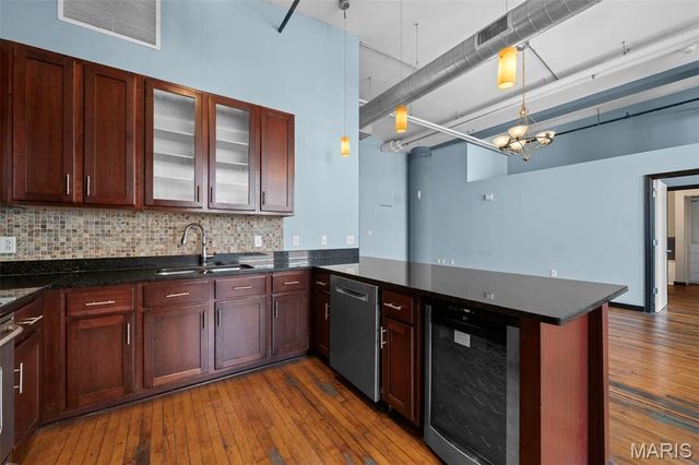 1520 Washington Avenue R601, St Louis, MO 63103