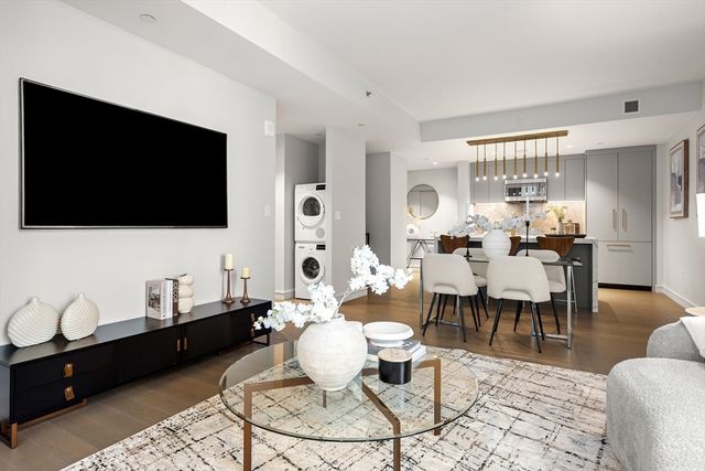 55 Lagrange St 1901, Boston, MA 02116