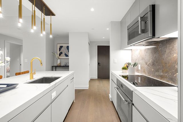 55 Lagrange St 1901, Boston, MA 02116