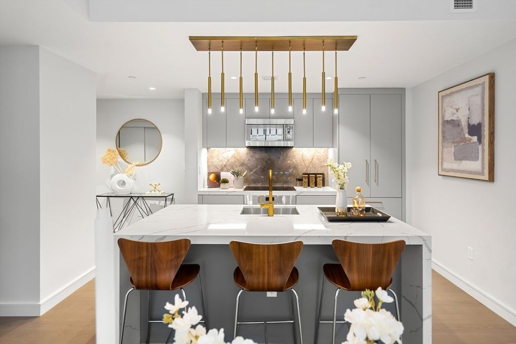 55 Lagrange St 1901, Boston, MA 02116