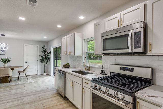 3716 Clotell Drive, Fort Worth, TX 76119