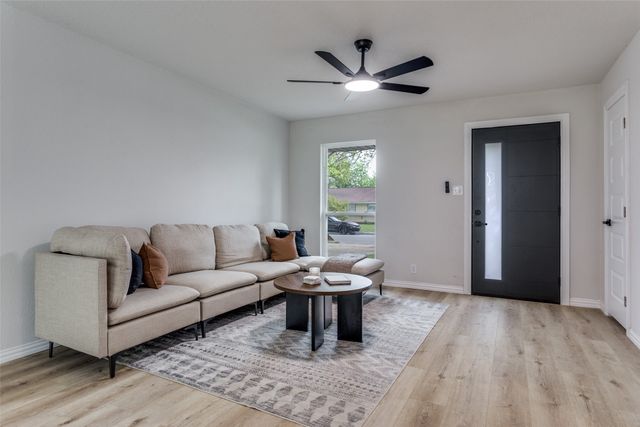 3716 Clotell Drive, Fort Worth, TX 76119