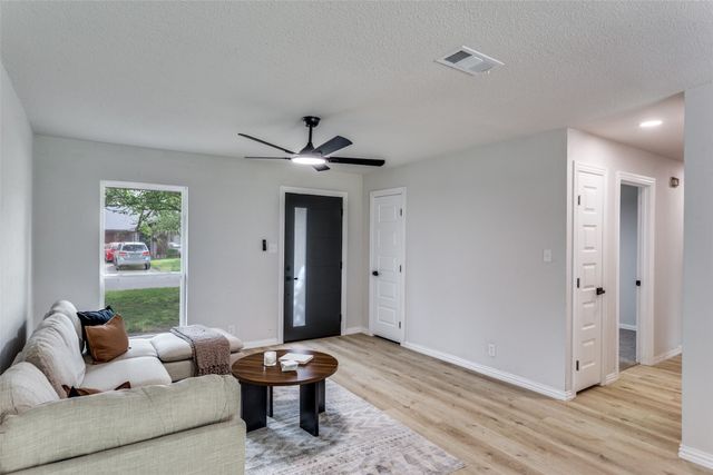 3716 Clotell Drive, Fort Worth, TX 76119