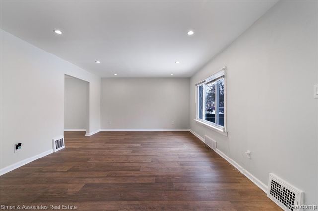 8143 Bliss Street, Detroit, MI 48234