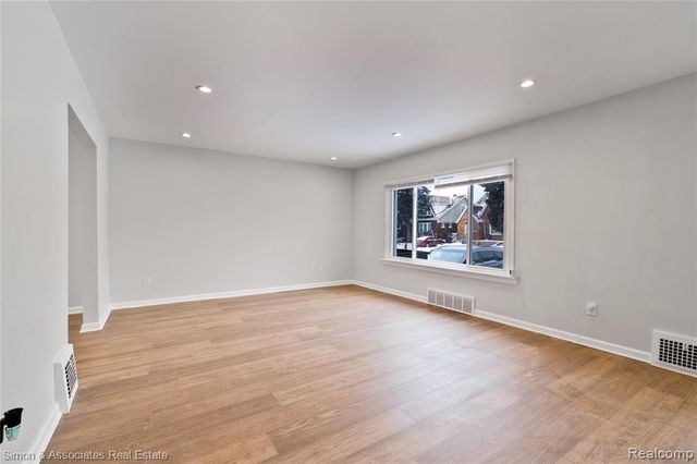 8143 Bliss Street, Detroit, MI 48234