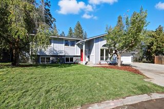 11815 N King Arthur Ct, Spokane, WA 99218