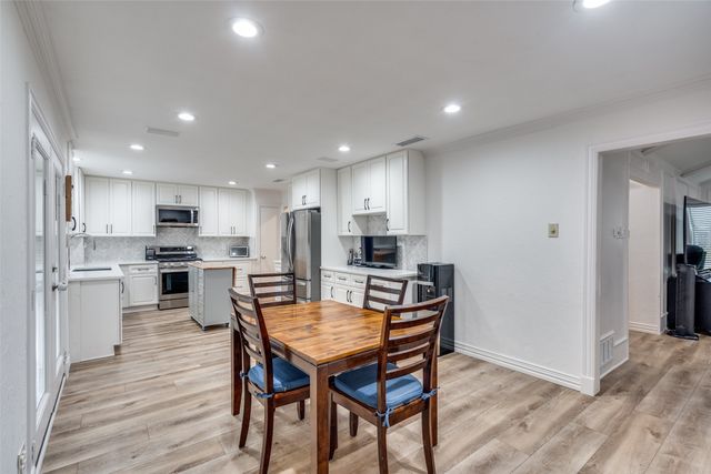 2318 Bush Circle, Carrollton, TX 75007