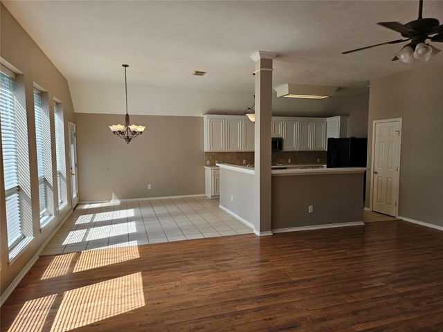 4434 Grove Park Drive, League City, TX 77573