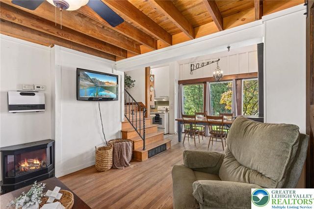 76 South Buttonwood Street, Macungie Boro, PA 18062