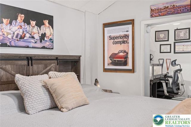 76 South Buttonwood Street, Macungie Boro, PA 18062