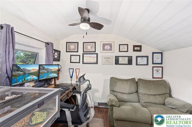 76 South Buttonwood Street, Macungie Boro, PA 18062