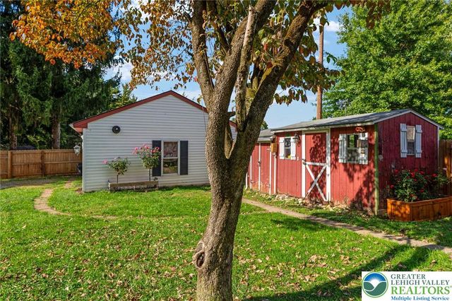 76 South Buttonwood Street, Macungie Boro, PA 18062