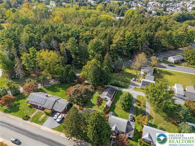 76 South Buttonwood Street, Macungie Boro, PA 18062