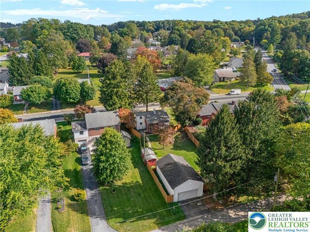 76 South Buttonwood Street, Macungie Boro, PA 18062