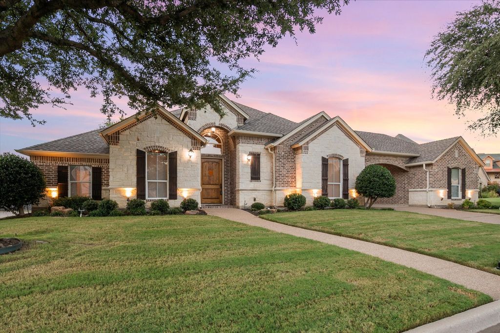 2005 Stone Canyon Court, Arlington, TX 76012