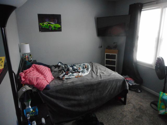 576 Iroquois Trail, Carol Stream, IL 60188