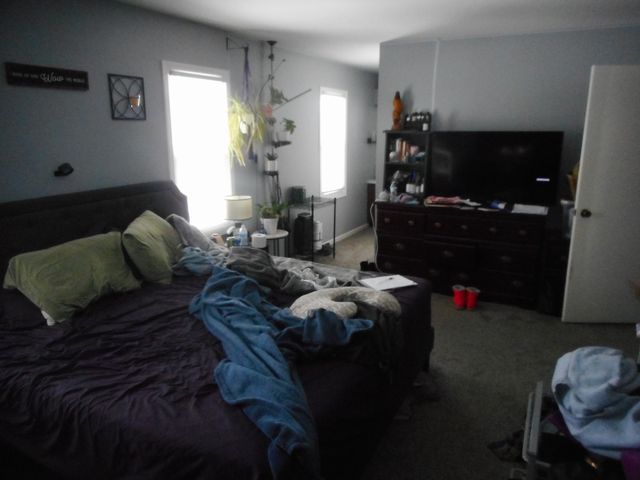 576 Iroquois Trail, Carol Stream, IL 60188