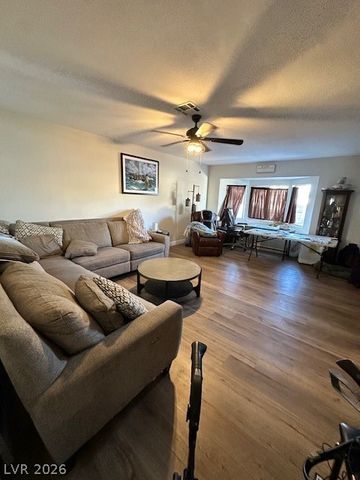 3905 Calle De Este, Las Vegas, NV 89121