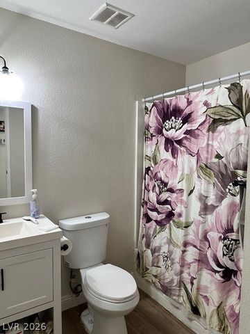 3905 Calle De Este, Las Vegas, NV 89121