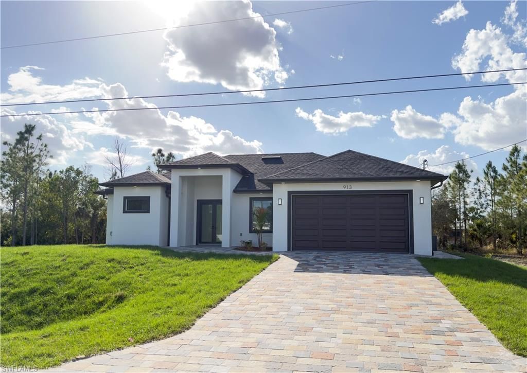 913 Glenn AVE, LEHIGH ACRES, FL 33972 — exterior