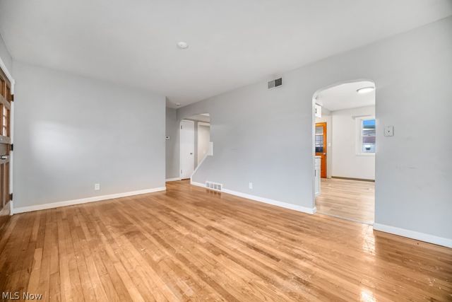 3753 W 117th Street, Cleveland, OH 44111