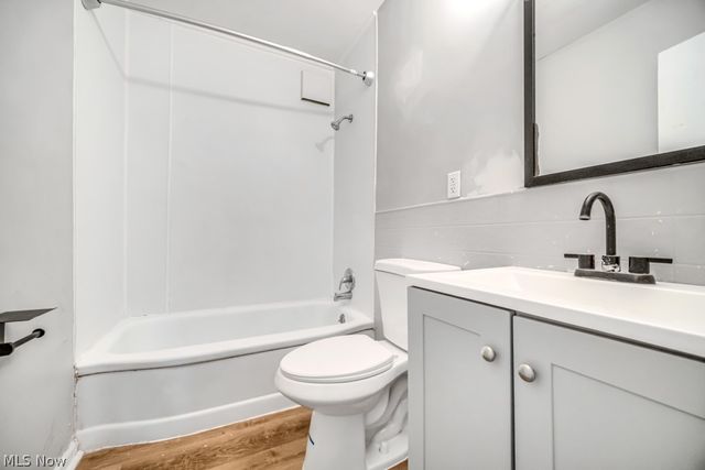 3753 W 117th Street, Cleveland, OH 44111