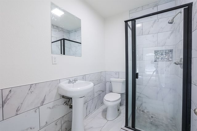 320 Highland Drive, Arlington, TX 76010