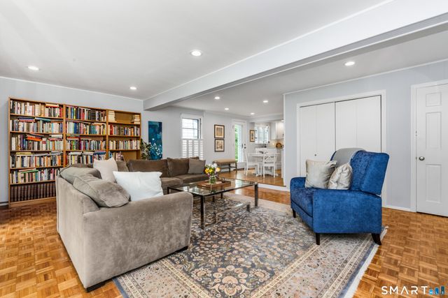 373 Auburn Road, West Hartford, CT 06119