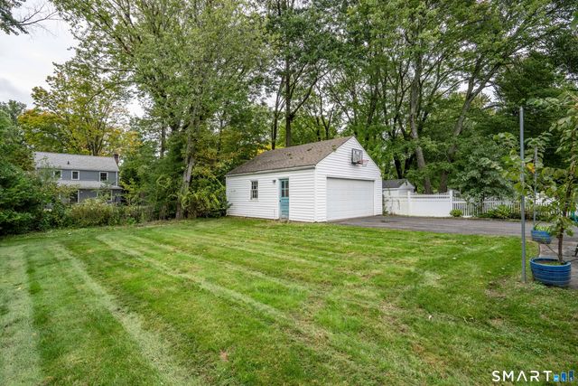 373 Auburn Road, West Hartford, CT 06119