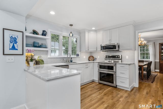 373 Auburn Road, West Hartford, CT 06119