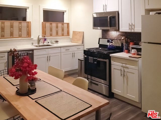 2817 S Norton Avenue, Los Angeles, CA 90018