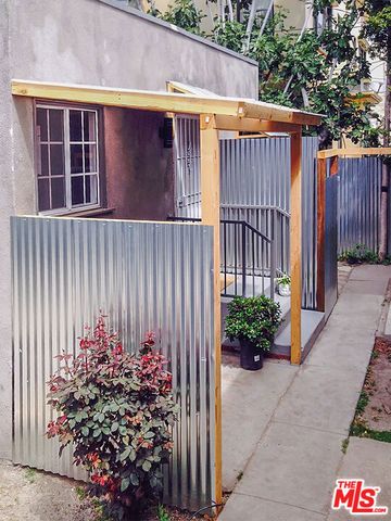 2817 S Norton Avenue, Los Angeles, CA 90018