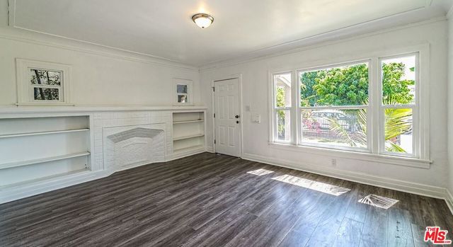 2817 S Norton Avenue, Los Angeles, CA 90018