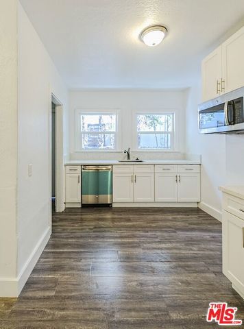 2817 S Norton Avenue, Los Angeles, CA 90018