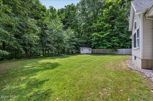 4 Dorothy Lane, Glenville, NY 12302