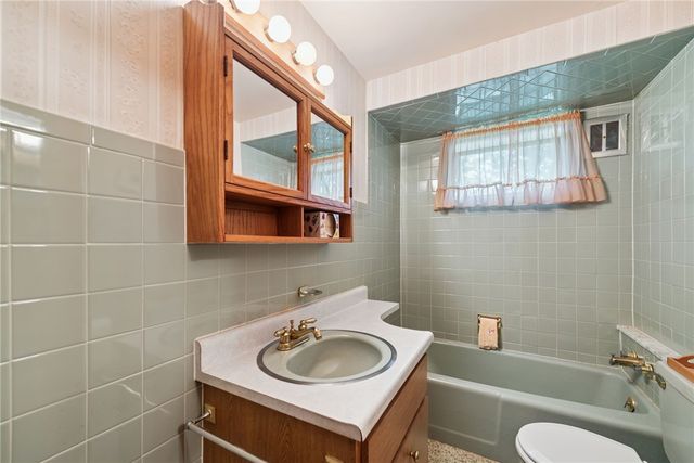 313 Storey Frye Road, East Huntingdon, PA 15679