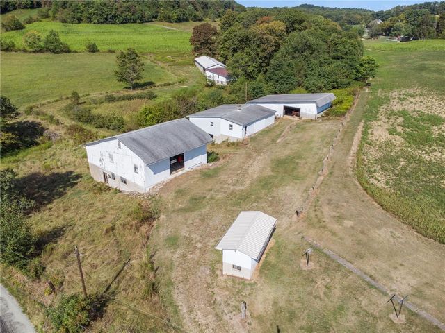 313 Storey Frye Road, East Huntingdon, PA 15679