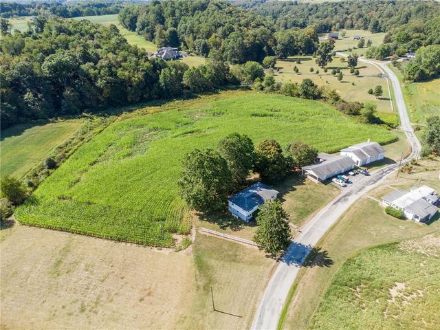 313 Storey Frye Road, East Huntingdon, PA 15679