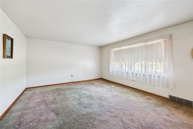 313 Storey Frye Road, East Huntingdon, PA 15679