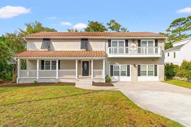 410 31st Ave. N, Myrtle Beach, SC 29577