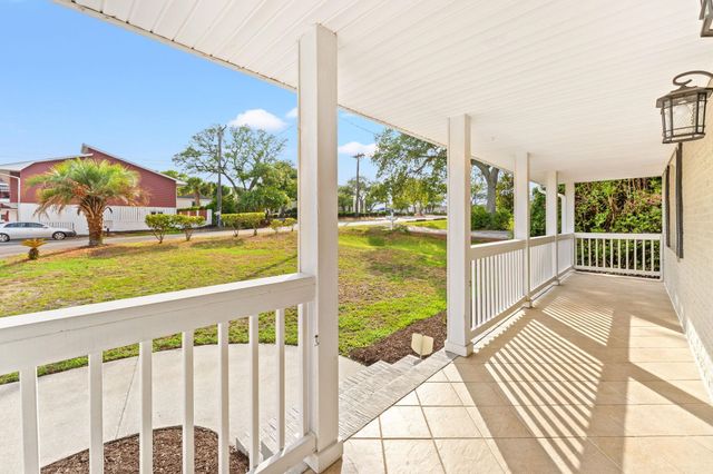 410 31st Ave. N, Myrtle Beach, SC 29577