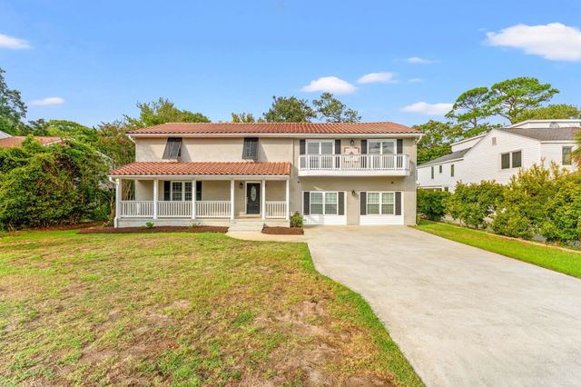 410 31st Ave. N, Myrtle Beach, SC 29577