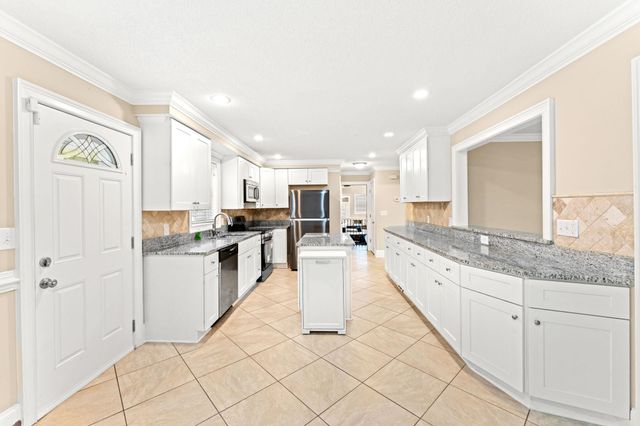 410 31st Ave. N, Myrtle Beach, SC 29577
