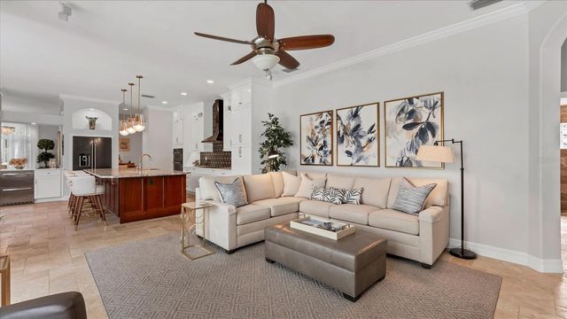 9979 CHERRY HILLS AVENUE CIRCLE, Bradenton, FL 34202
