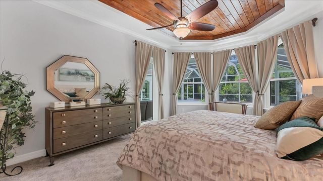 9979 CHERRY HILLS AVENUE CIRCLE, Bradenton, FL 34202