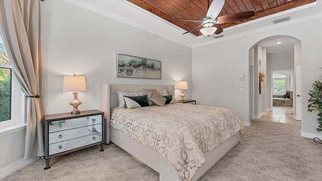9979 CHERRY HILLS AVENUE CIRCLE, Bradenton, FL 34202