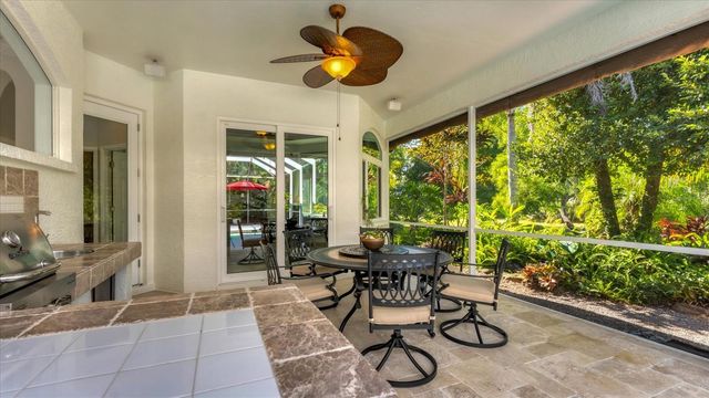 9979 CHERRY HILLS AVENUE CIRCLE, Bradenton, FL 34202