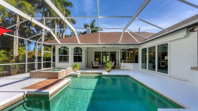 9979 CHERRY HILLS AVENUE CIRCLE, Bradenton, FL 34202